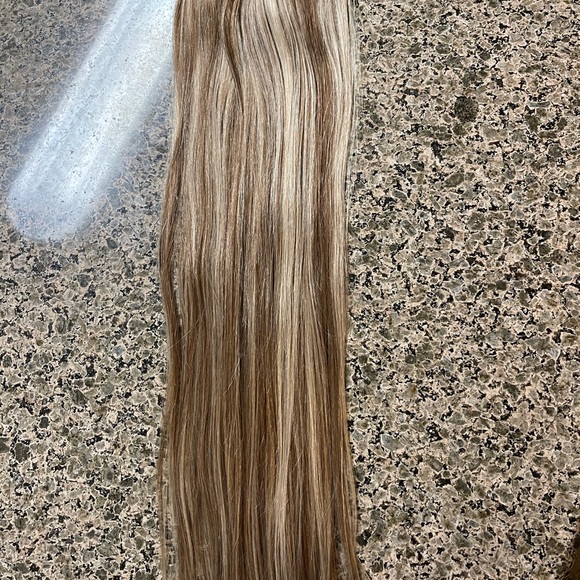 Hair Extensions - Picture 3 of 6